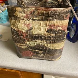 Brahmin pocket book brand new with tags